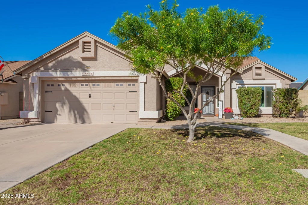 4338 E Douglas Avenue, Gilbert