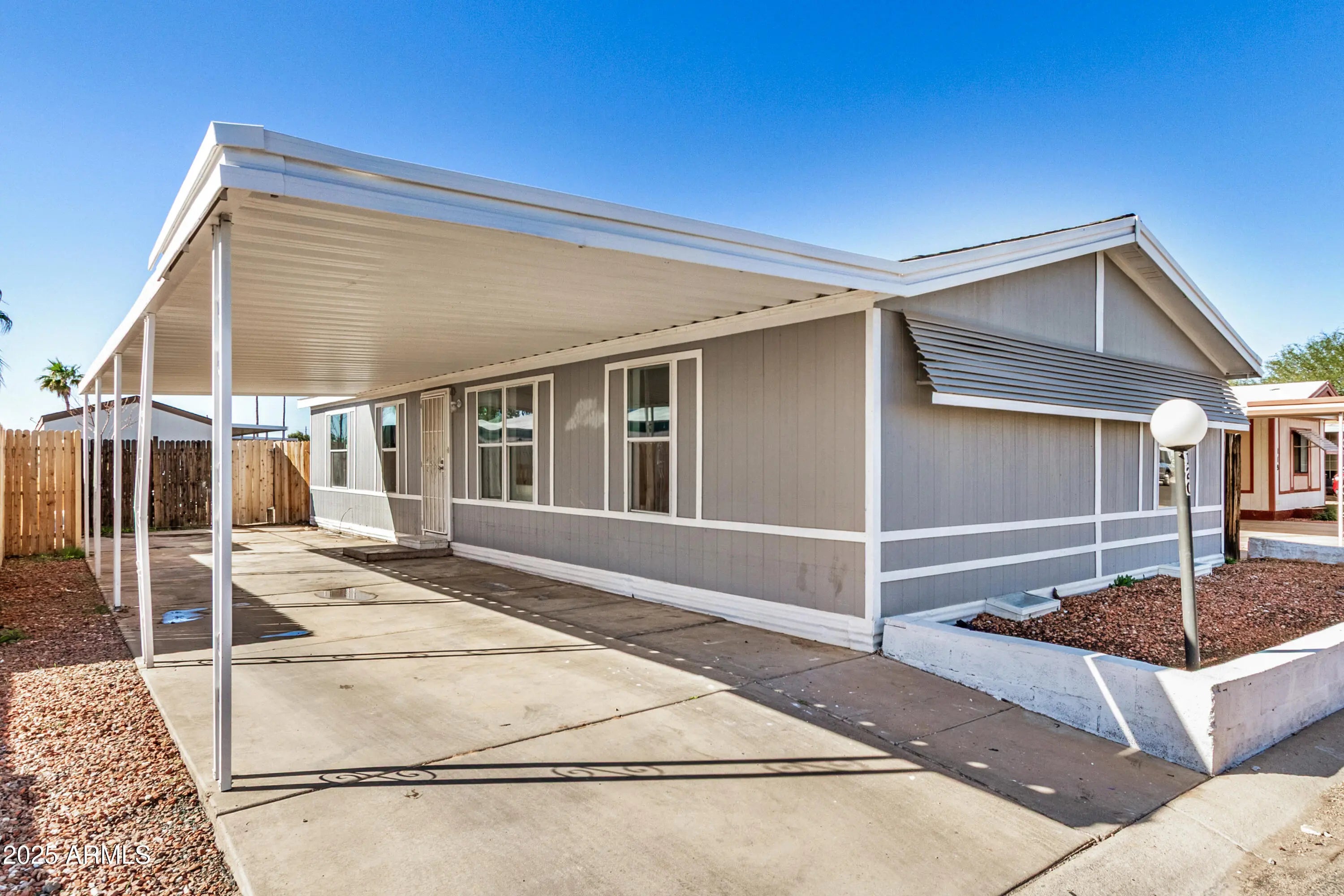 Photo of Listing #6940996