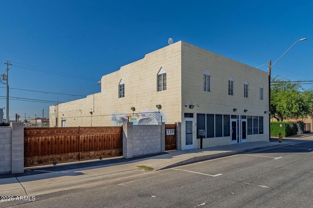 139 W 1st Street, Casa Grande