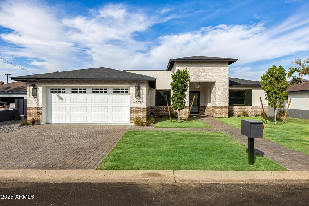 4228 E Avalon Drive, Phoenix