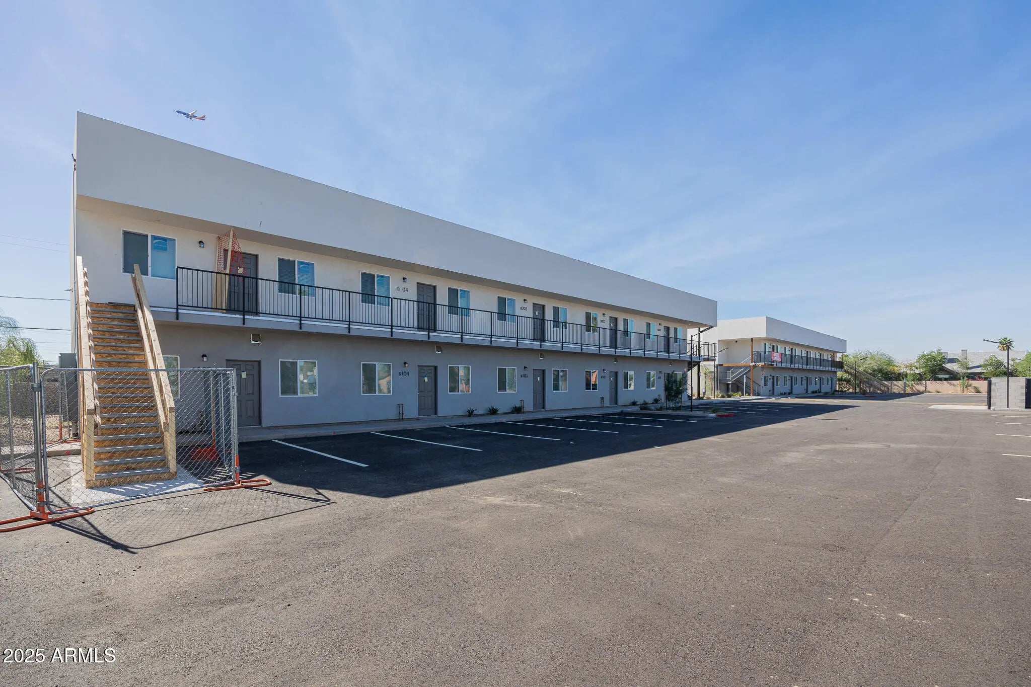 Photo of Listing #6940811