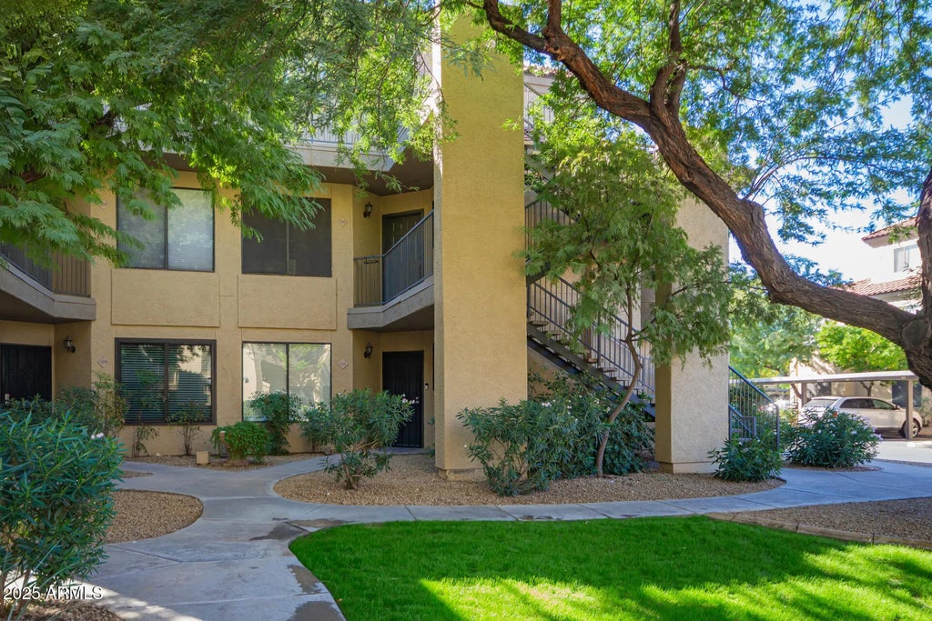 4925 E Desert Cove Avenue (unit 210), Scottsdale