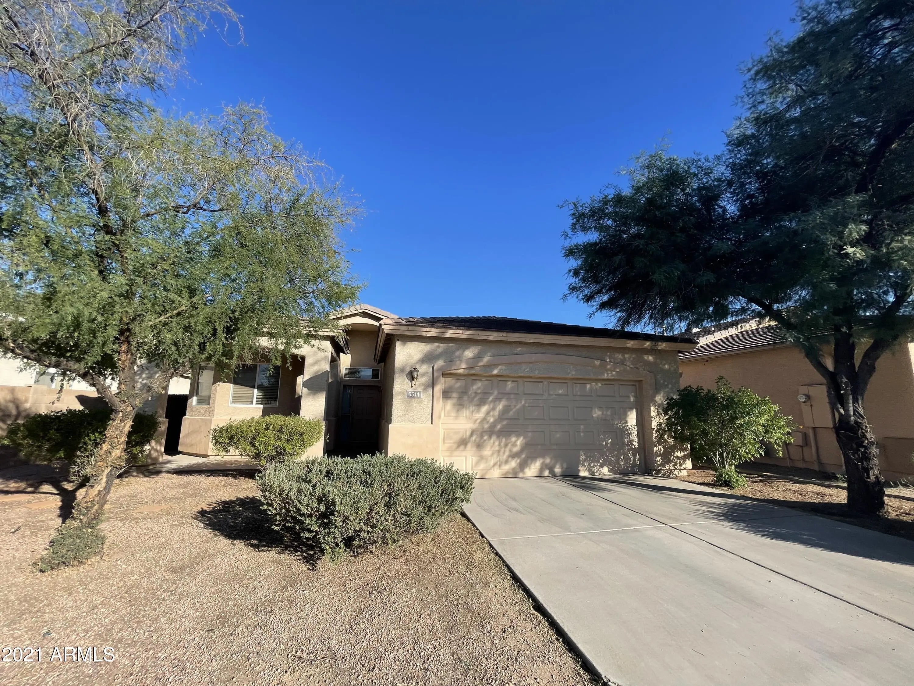 Photo of Listing #6940899