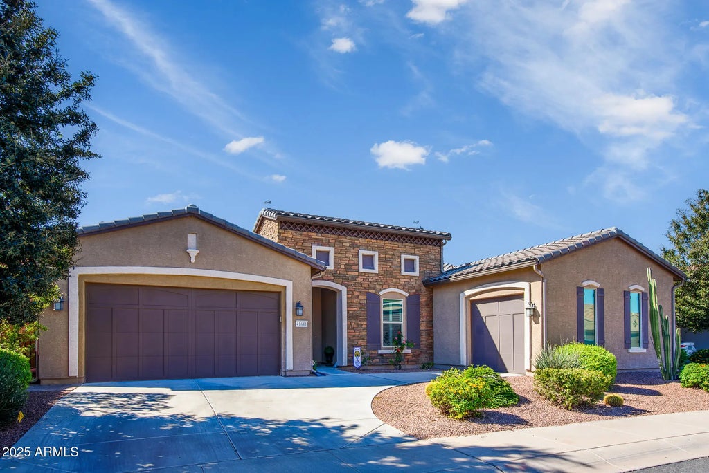 41681 W Solstice Court, Maricopa