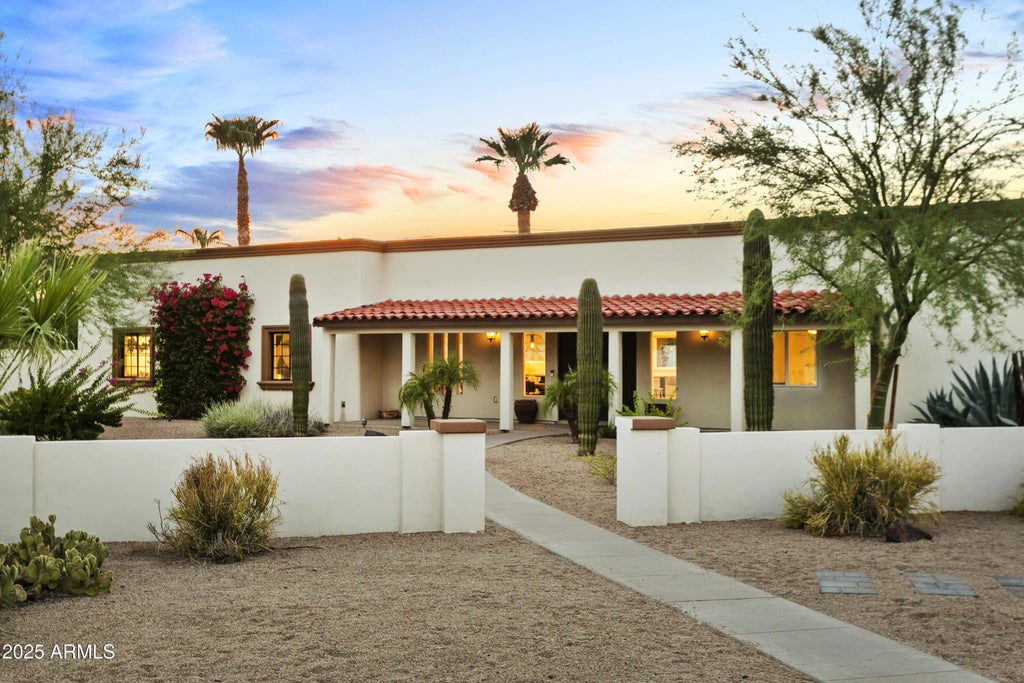 12202 N 62nd Place, Scottsdale