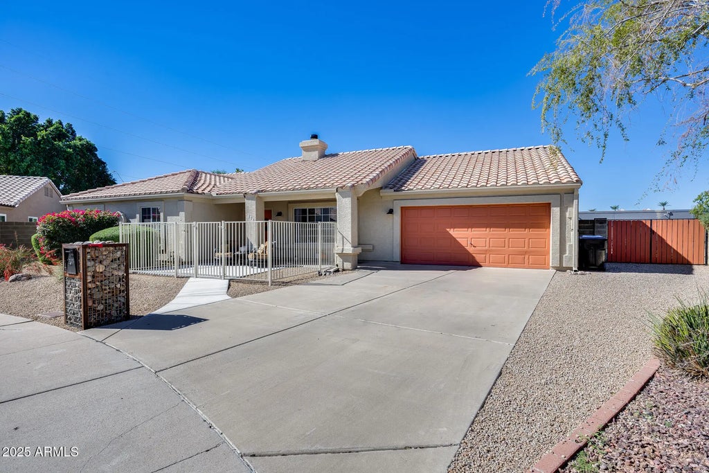 902 E Renee Drive, Phoenix