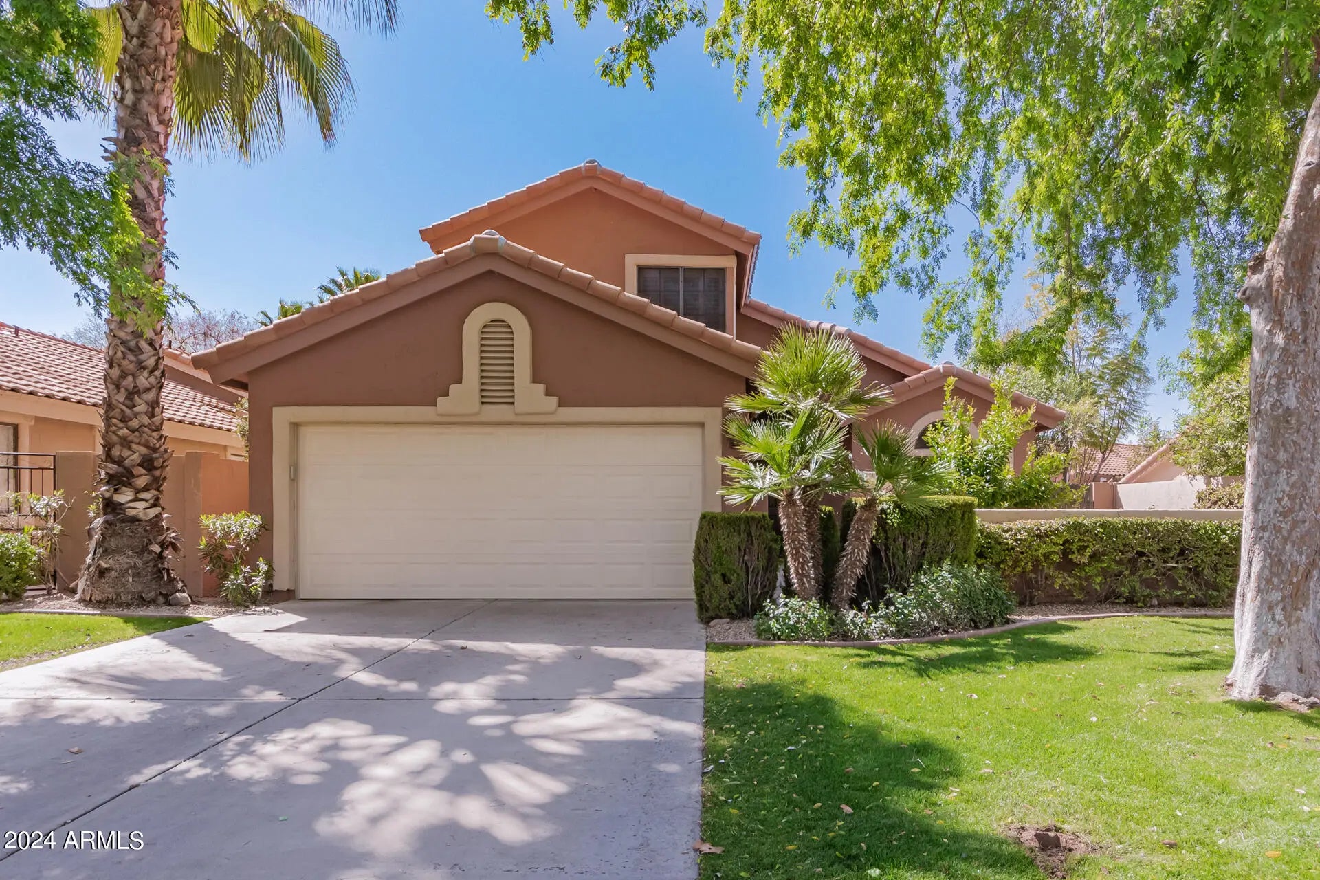 Photo of Listing #6944289