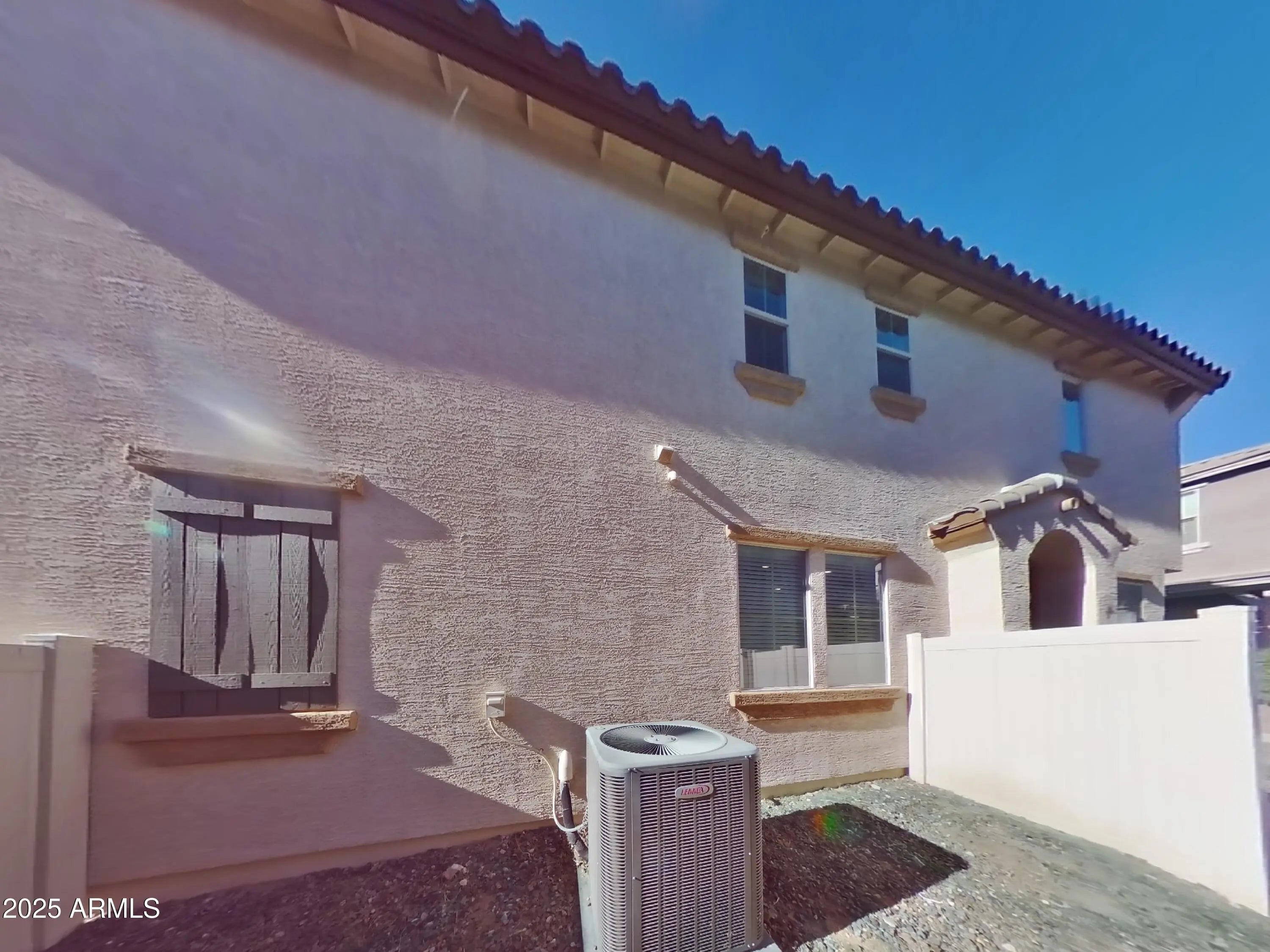 Photo of Listing #6941333