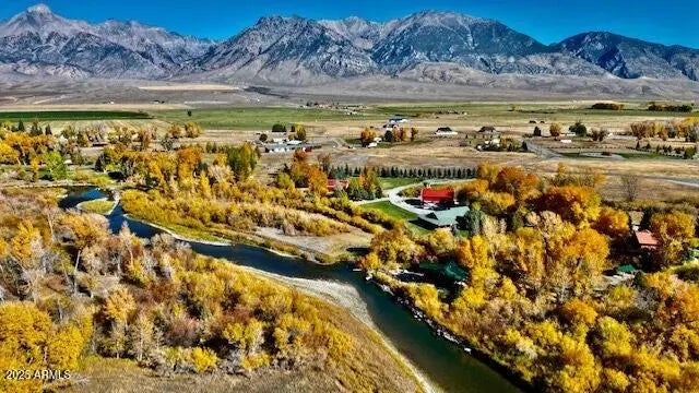 5950 W Table Mesa Road, New River