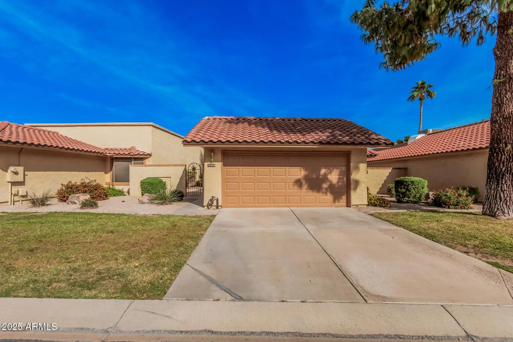12333 S Shoshoni Drive, Phoenix