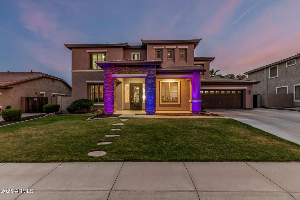 18257 W Mauna Loa Lane, Surprise