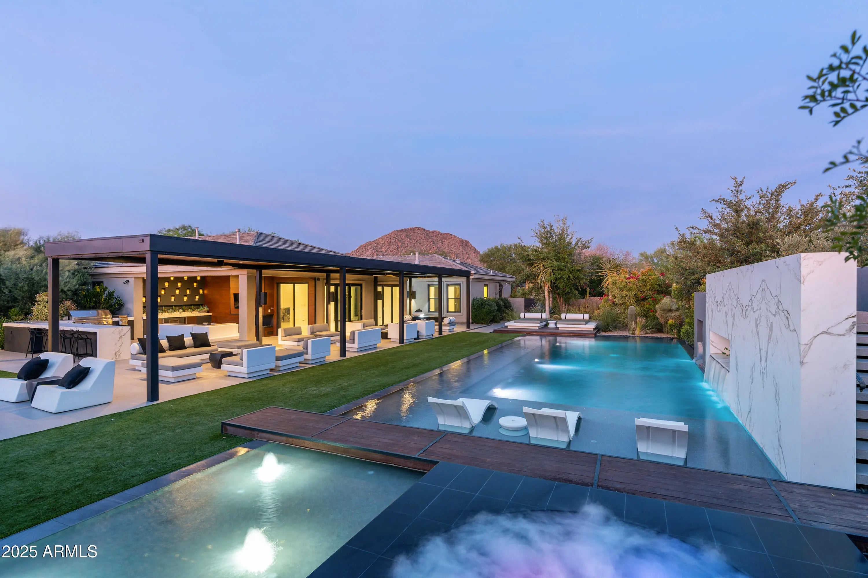 Photo of Listing #6950007