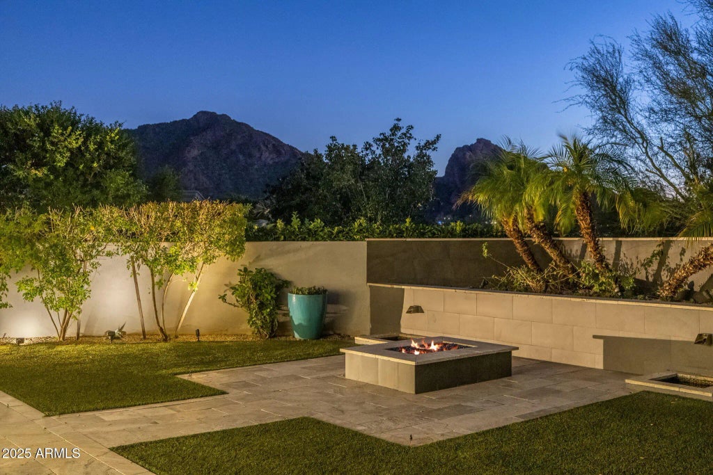 5434 E Lincoln Drive (unit 67), Paradise Valley