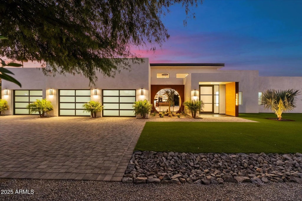 11420 N Scottsdale Road, Scottsdale