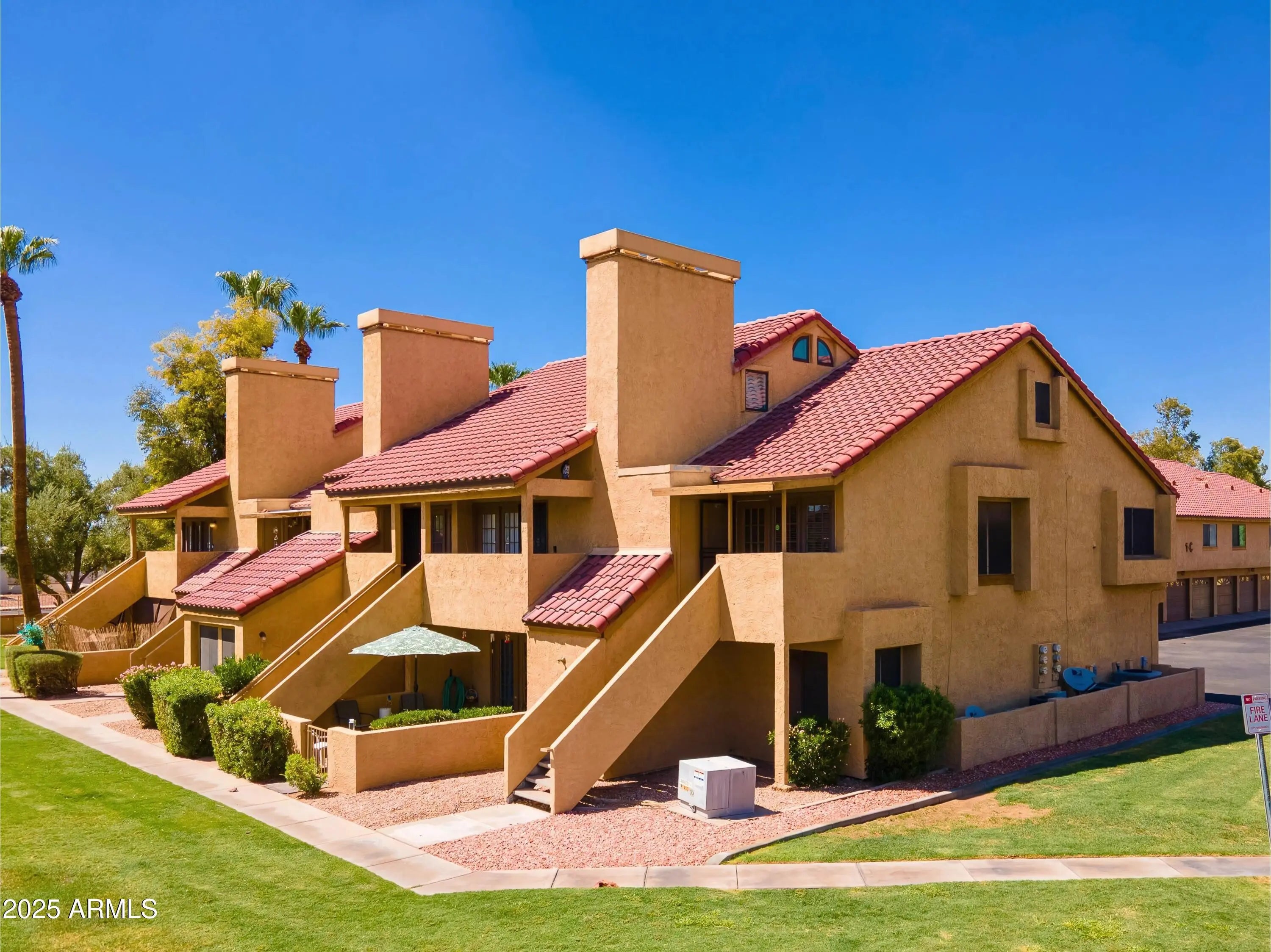 Photo of Listing #6941852