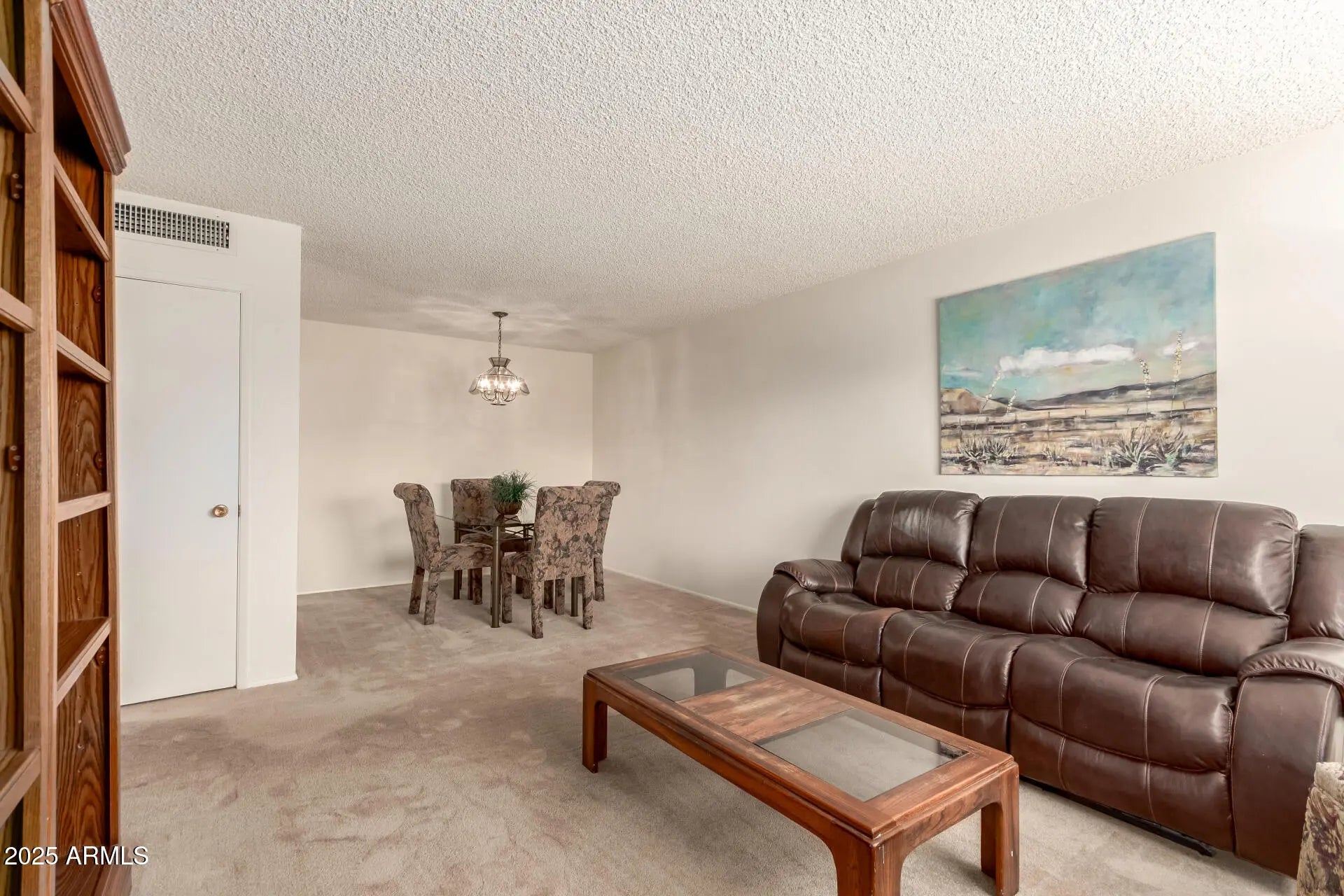 Photo of Listing #6945479