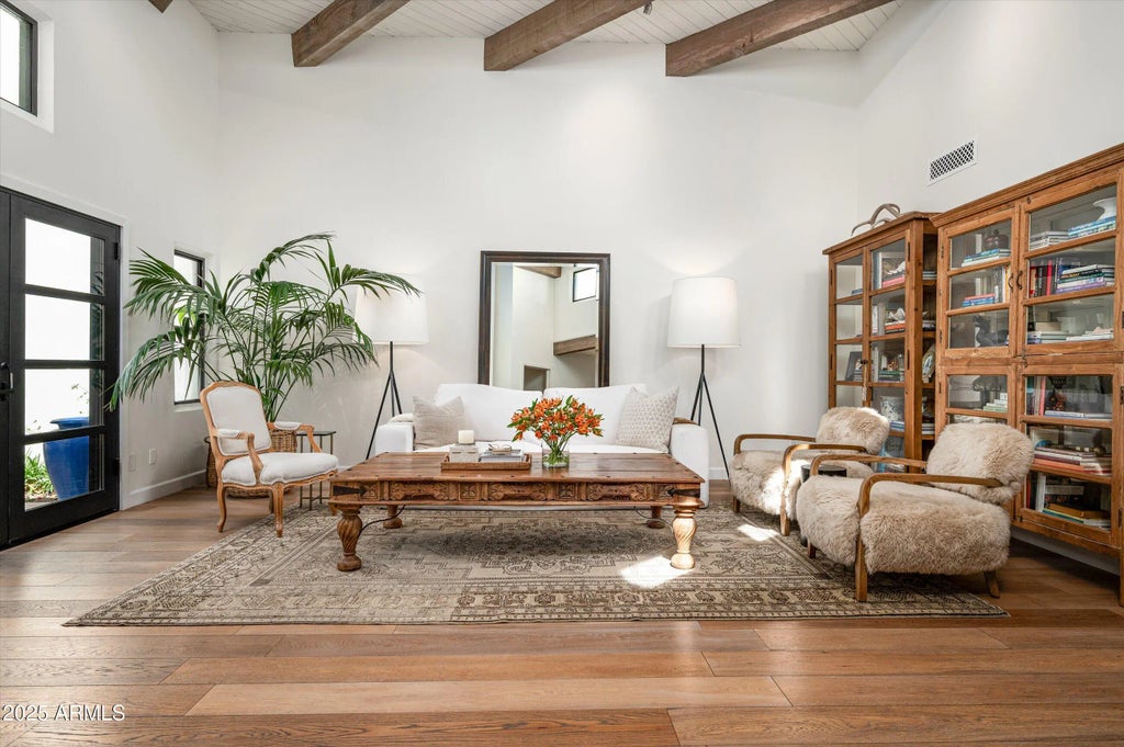 5101 N Casa Blanca Drive (unit 217), Paradise Valley