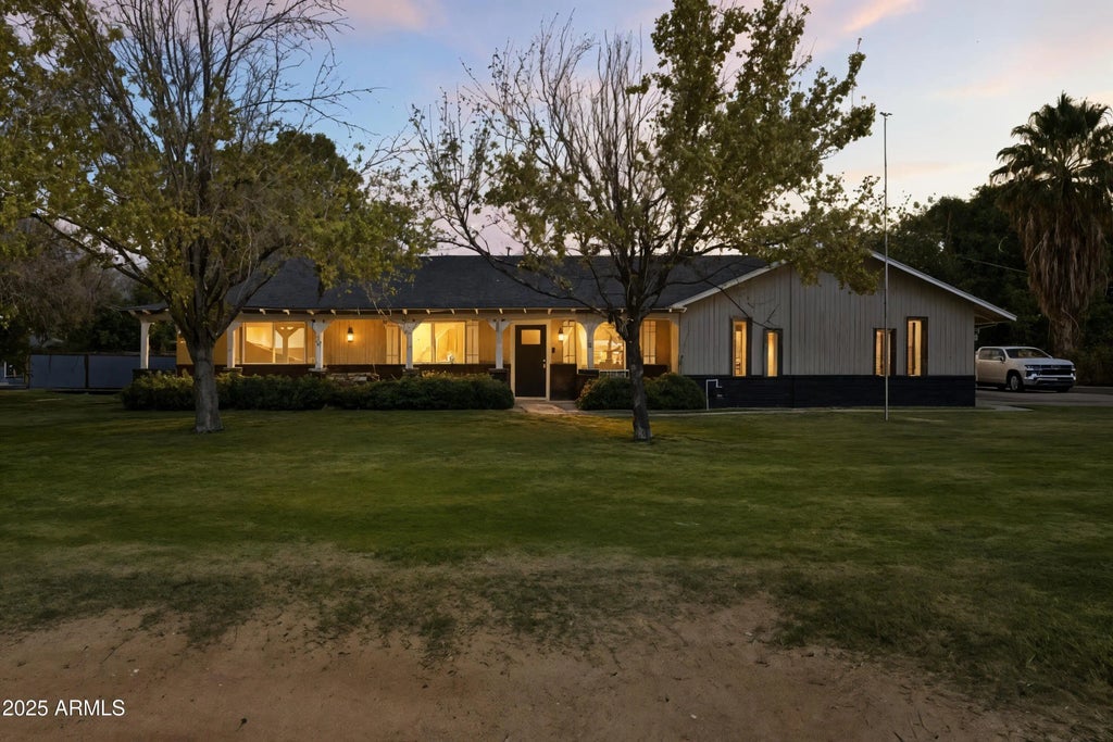 8134 W Acoma Drive, Peoria