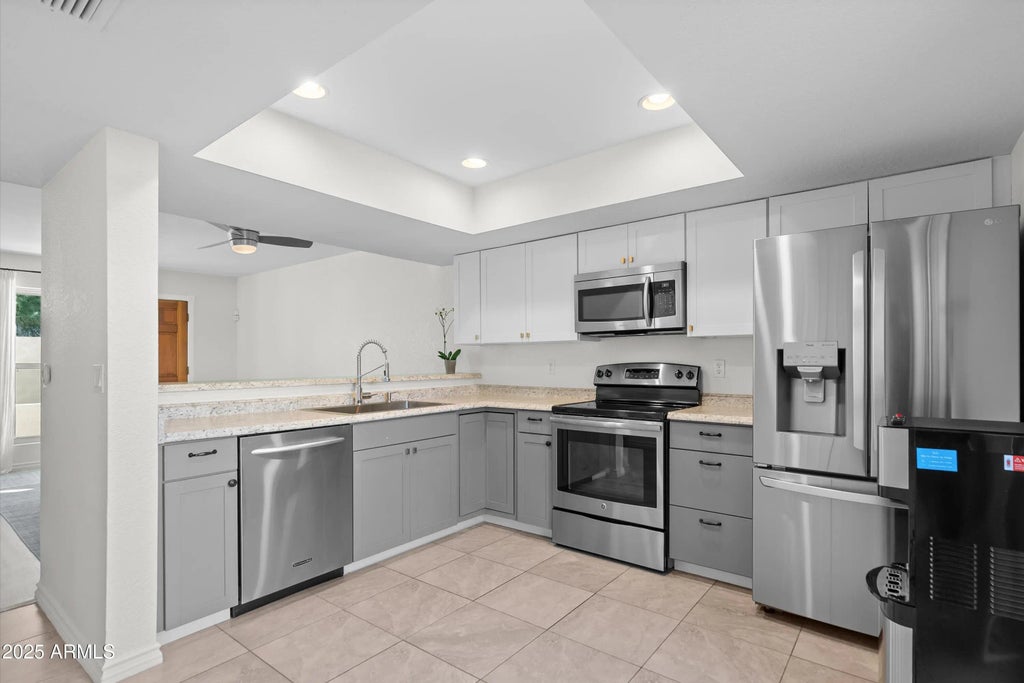 2802 E Beck Lane (unit 2), Phoenix