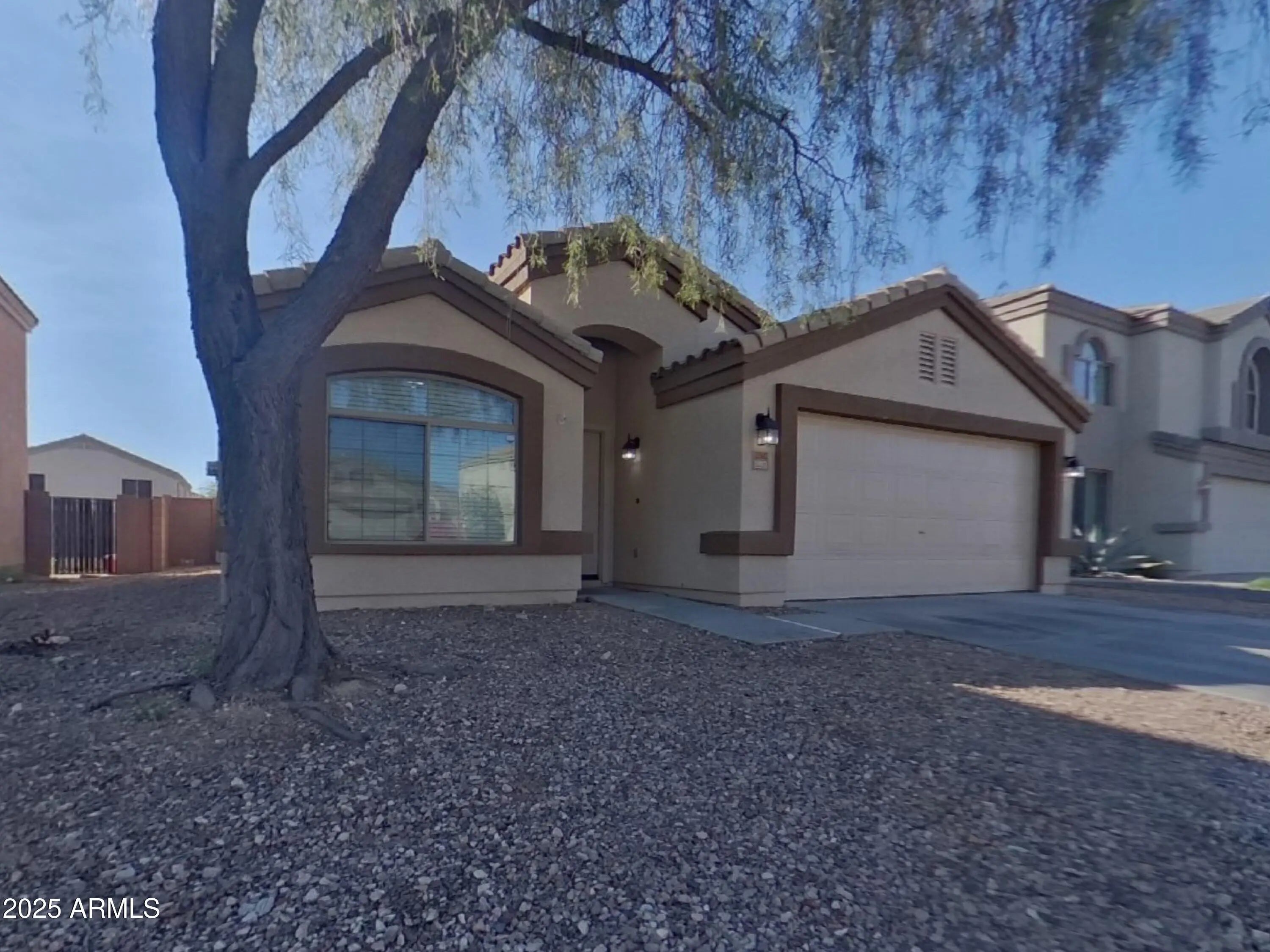 Photo of Listing #6942254