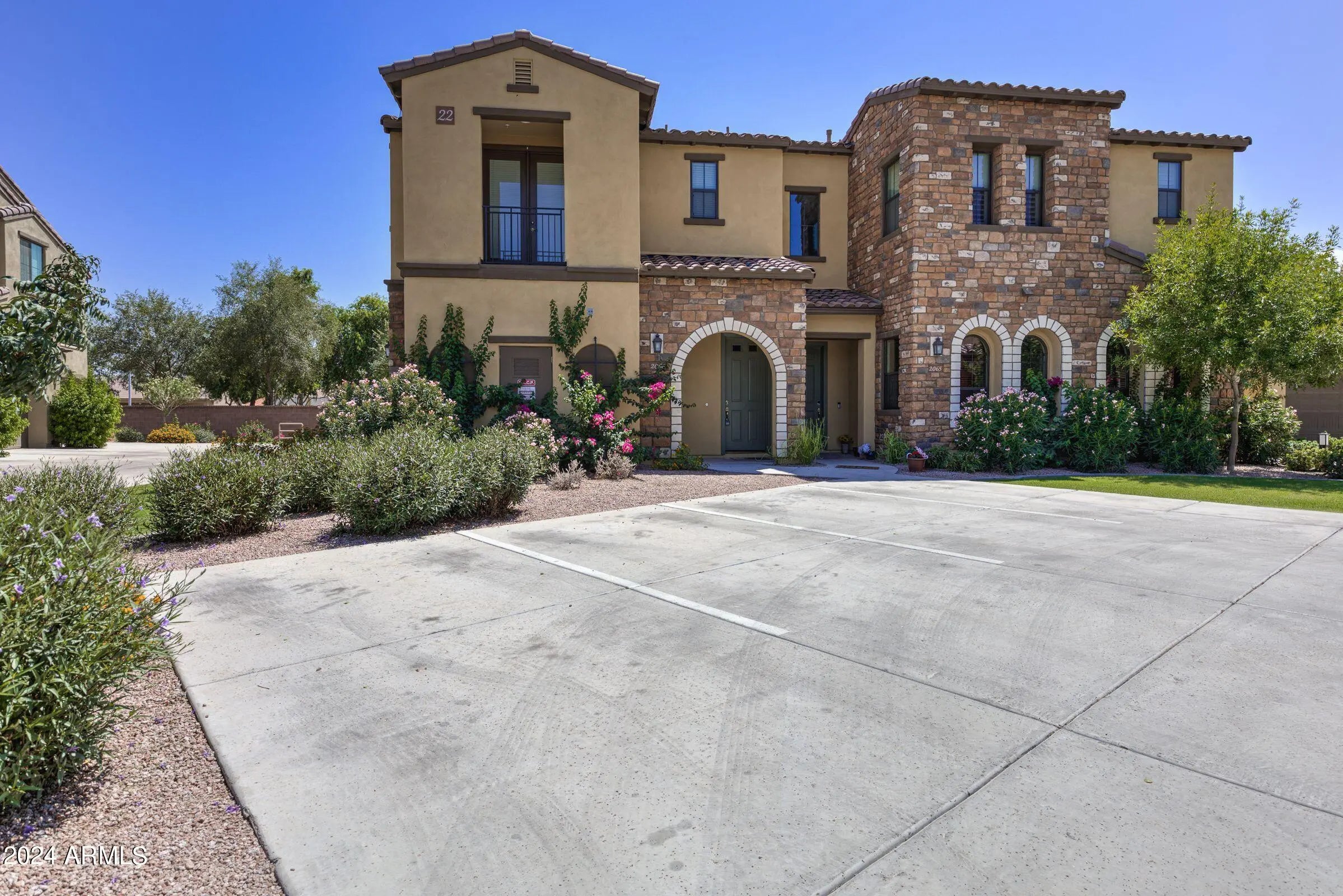 Photo of Listing #6942429