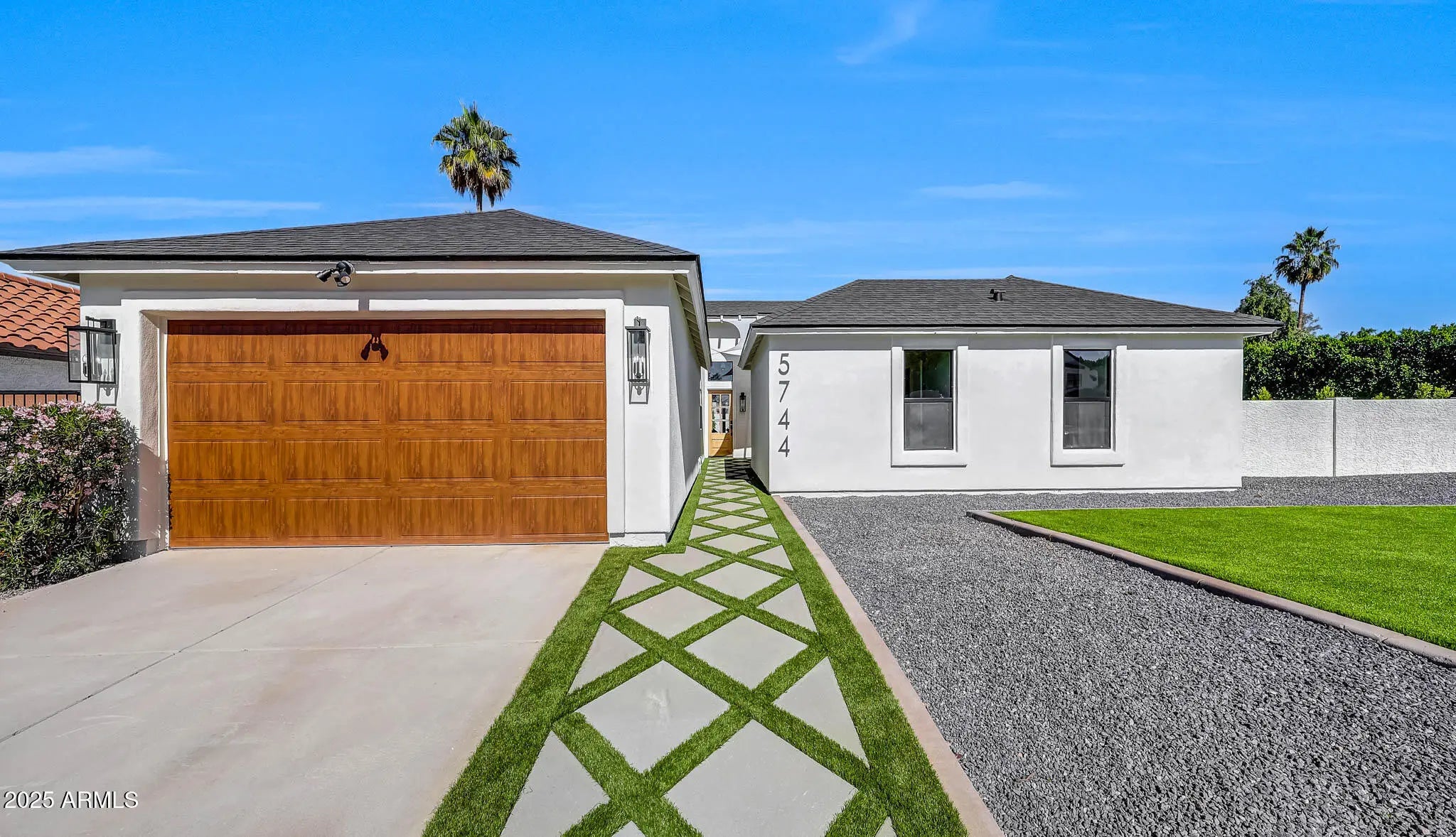 Photo of Listing #6943460