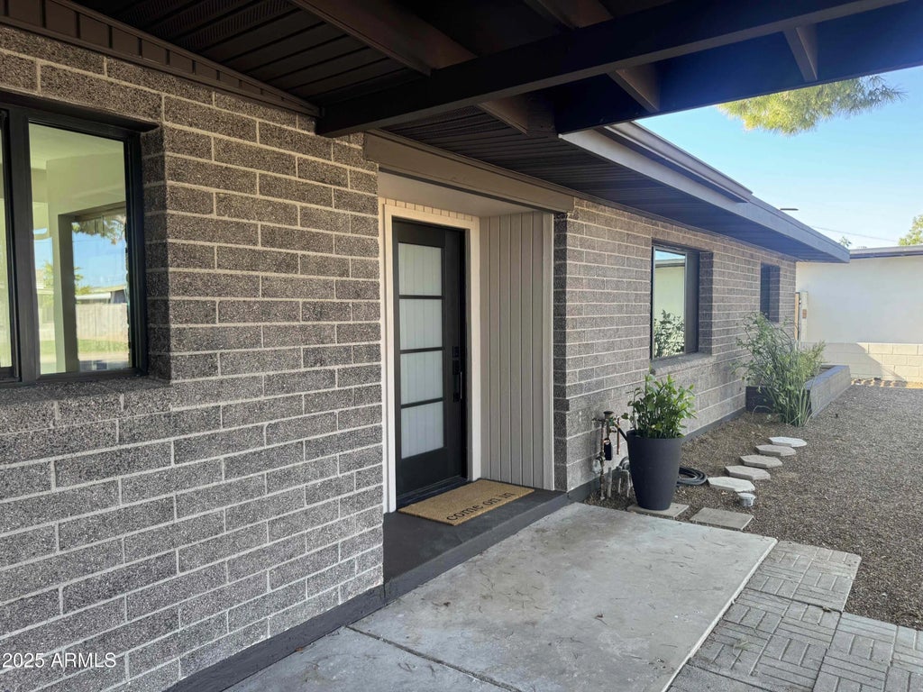 3749 E Laurel Lane, Phoenix