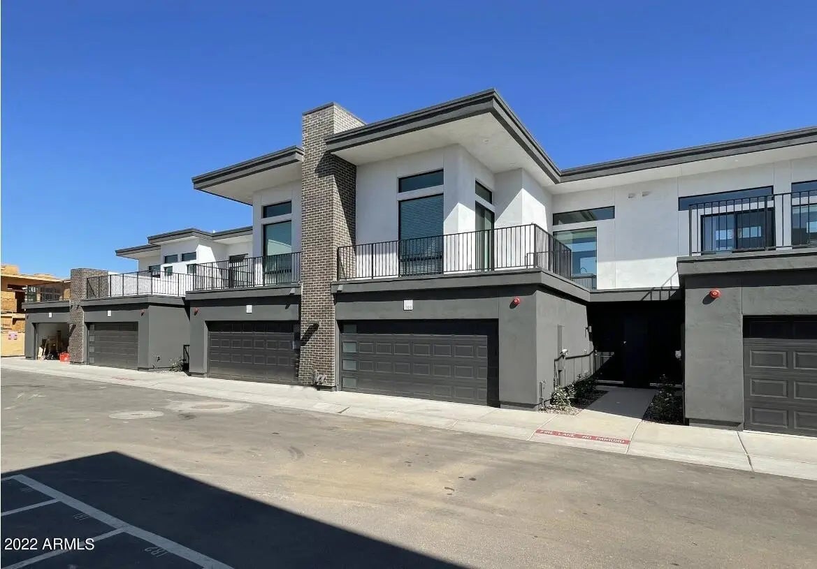 Photo of Listing #6942253