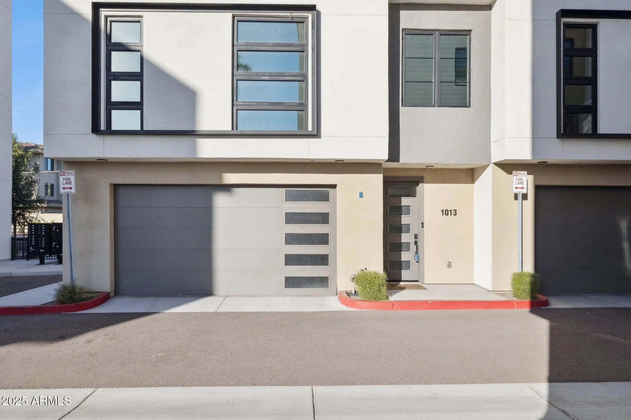 Photo of Listing #6942619