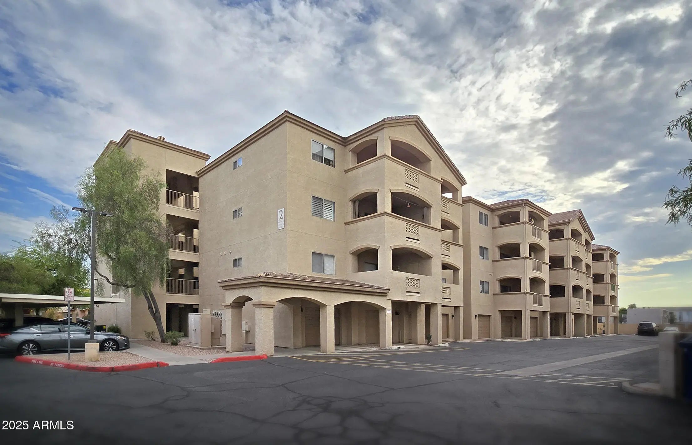 Photo of Listing #6942440