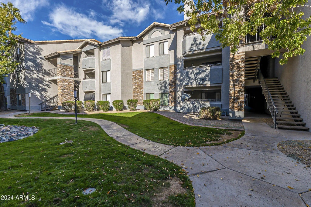 2025 E Campbell Avenue (unit 265), Phoenix