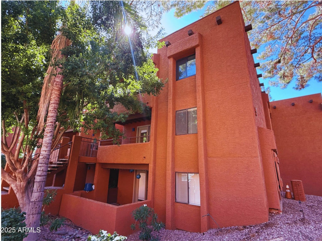 4704 E Paradise Village Parkway (unit 206), Phoenix