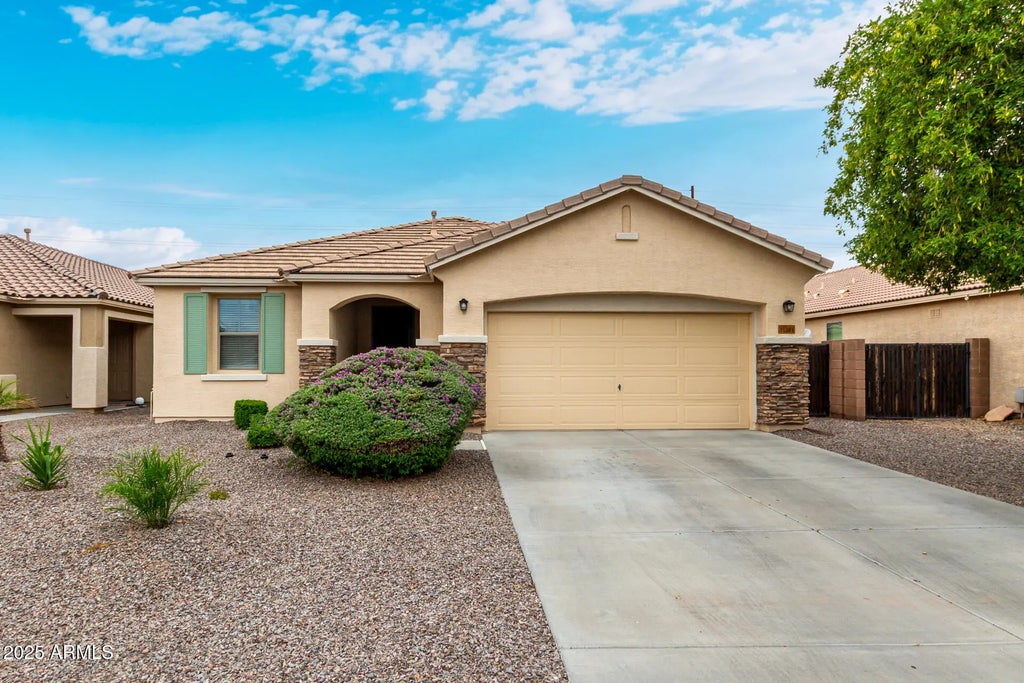 35304 N Murray Grey Drive, San Tan Valley