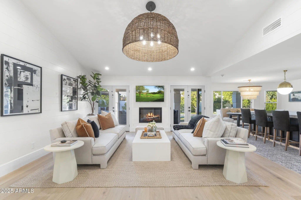 8014 E Del Tesoro Drive, Scottsdale