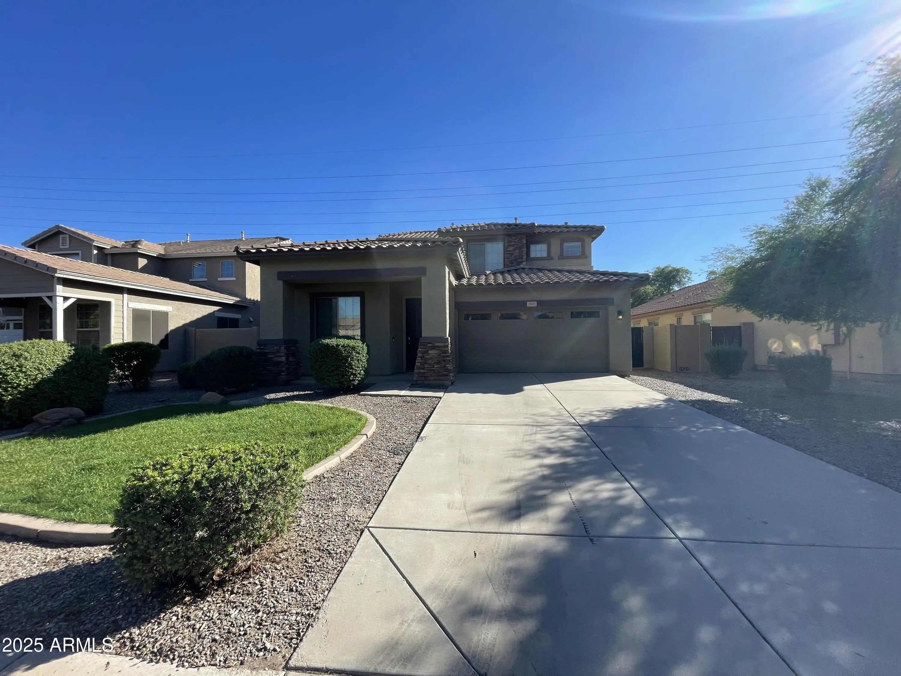 Photo of Listing #6942697