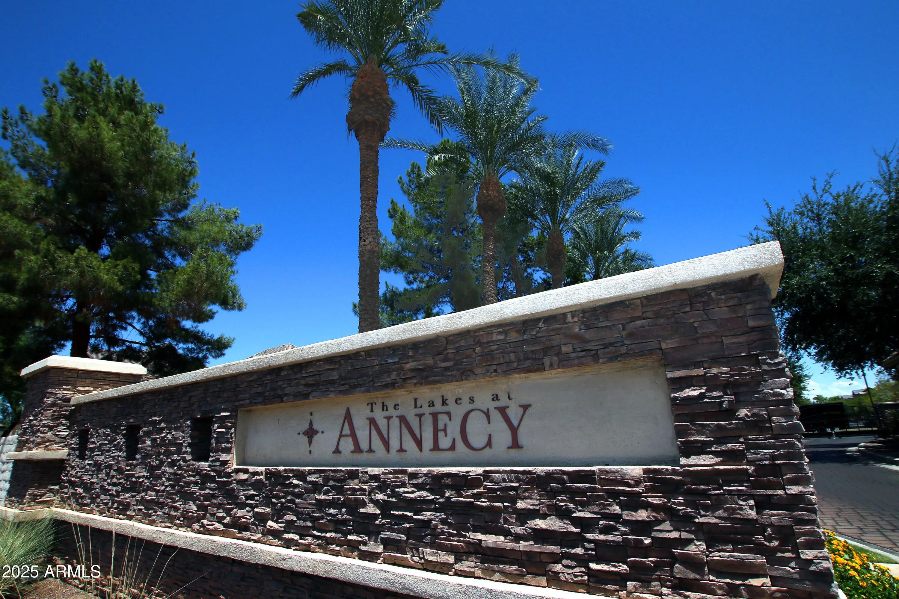 Photo of Listing #6942722