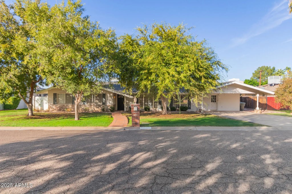 8236 N 15th Drive, Phoenix