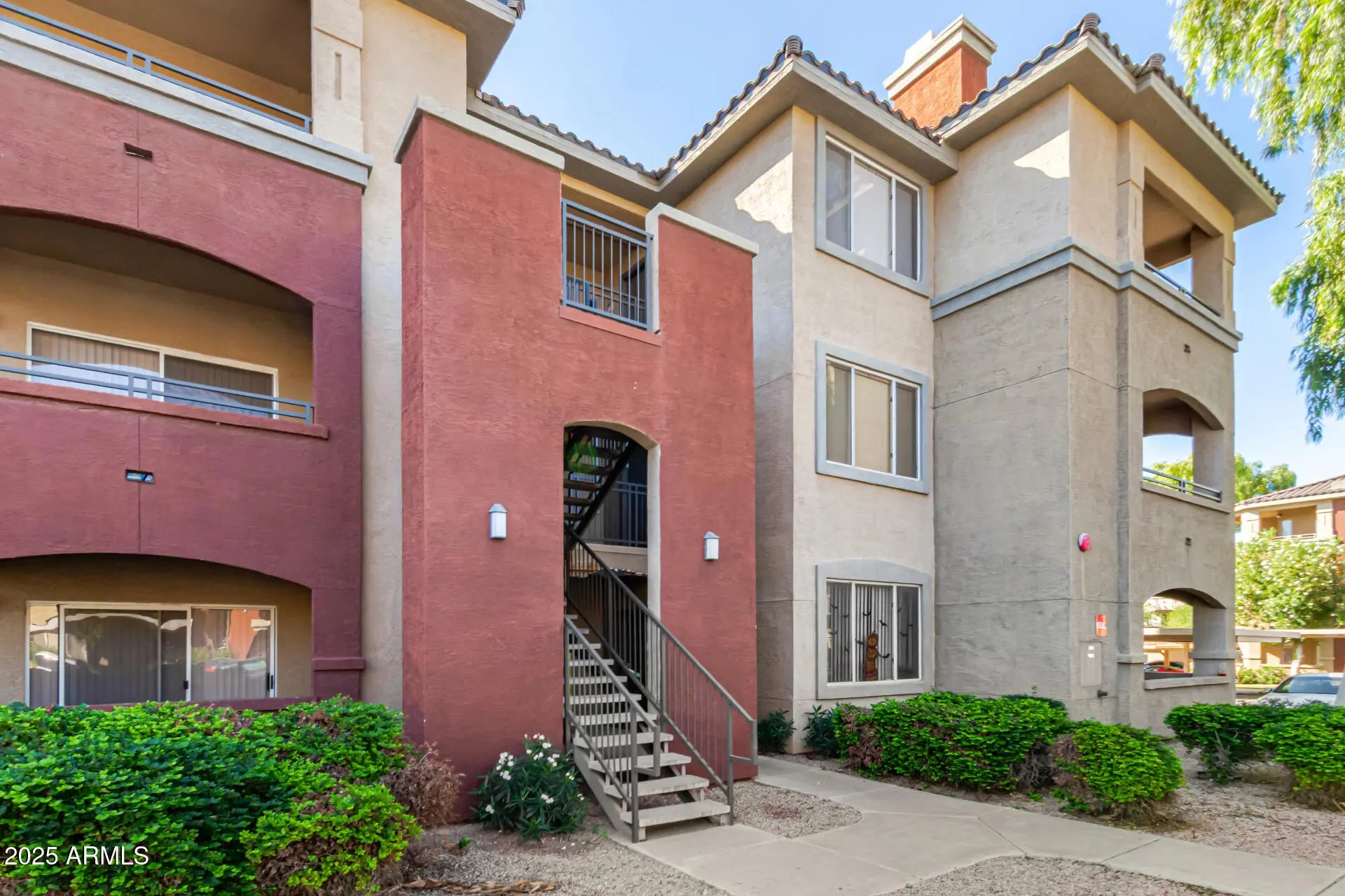 Photo of Listing #6945189