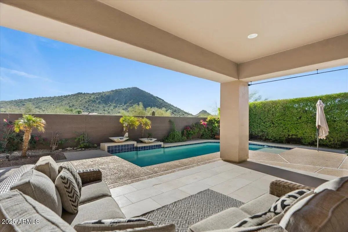 Photo of Listing #6947121