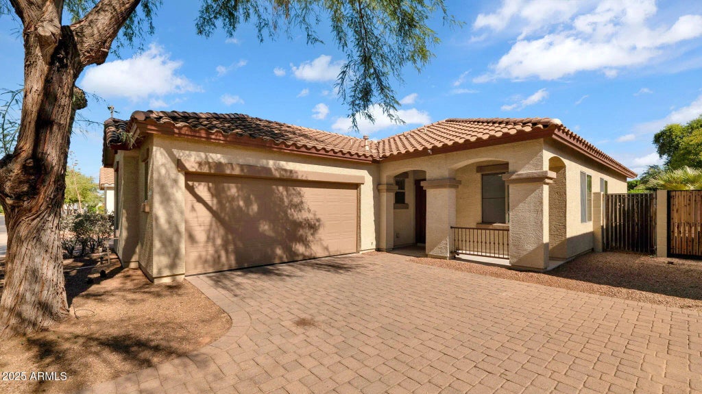 1835 S Swan Drive, Gilbert