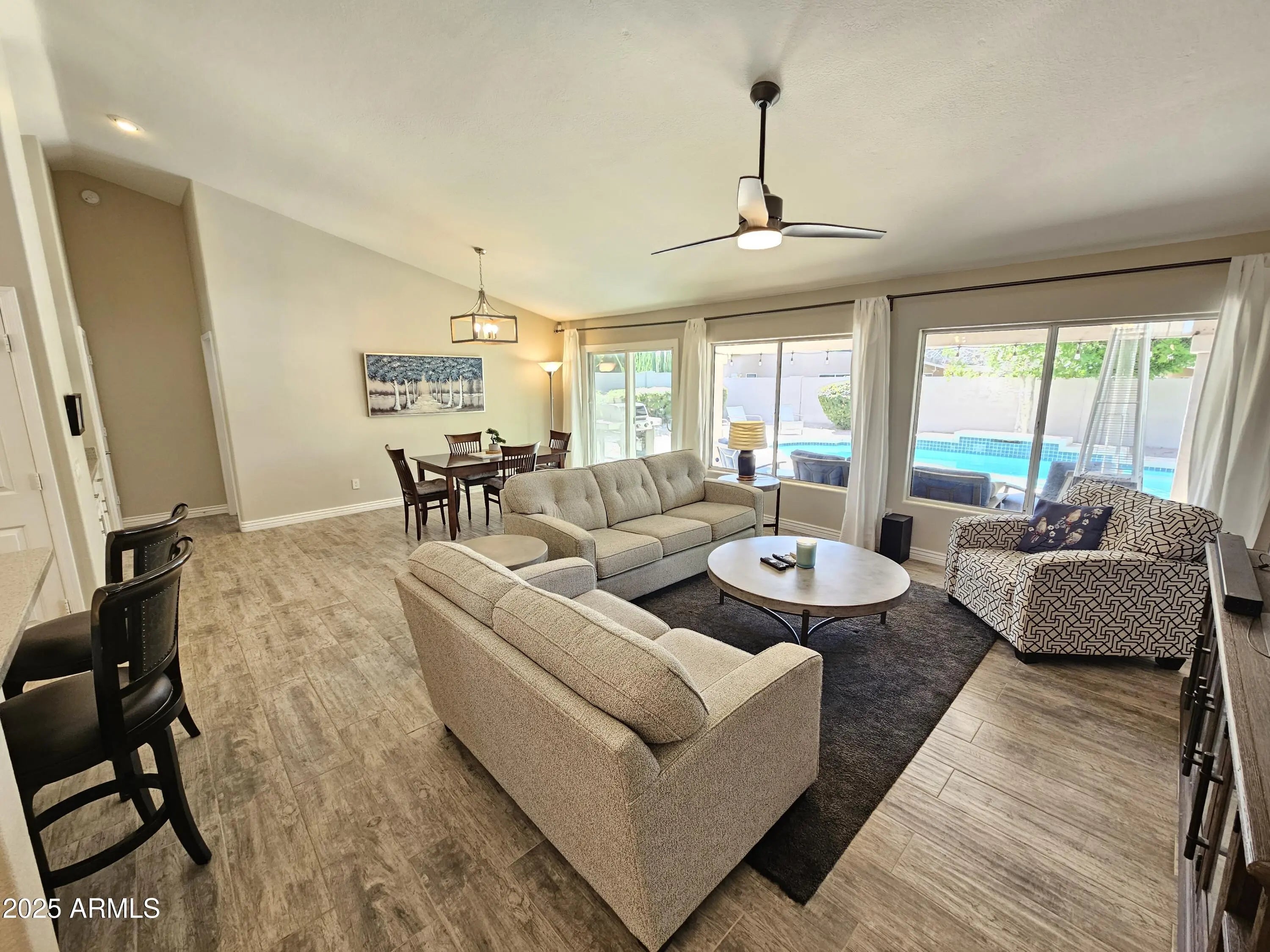 Photo of Listing #6958336