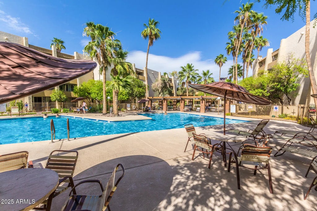 7625 E Camelback Road (unit A337), Scottsdale