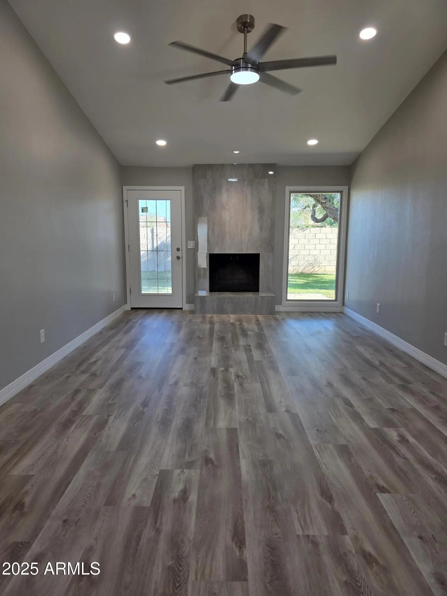 Photo of Listing #6943409