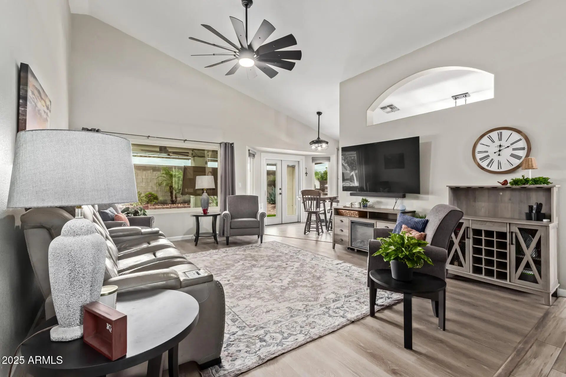 Photo of Listing #6949651