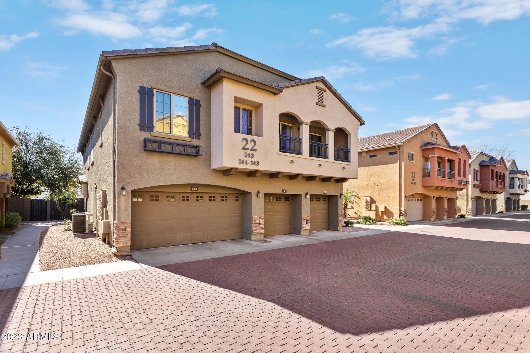 Photo of Listing #6943388