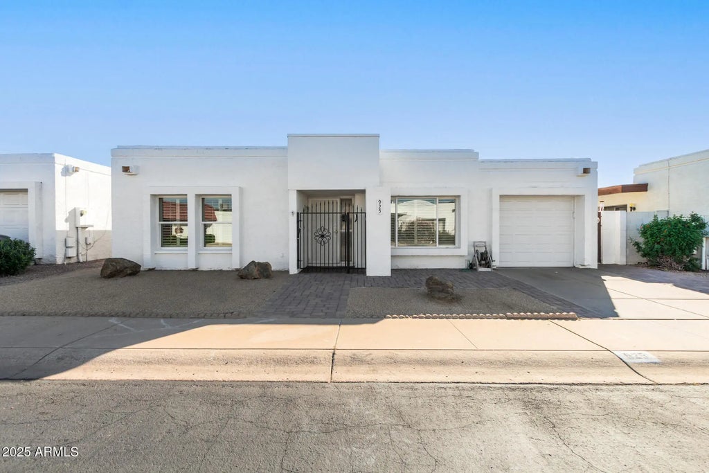 925 E Villa Maria Drive, Phoenix