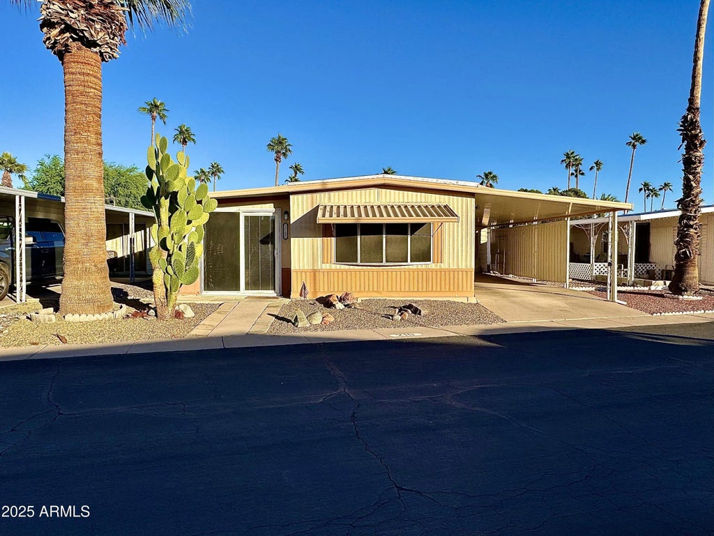 303 S Recker Road (unit 215), Mesa