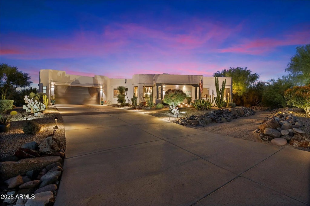 8626 E Santa Catalina Drive, Scottsdale