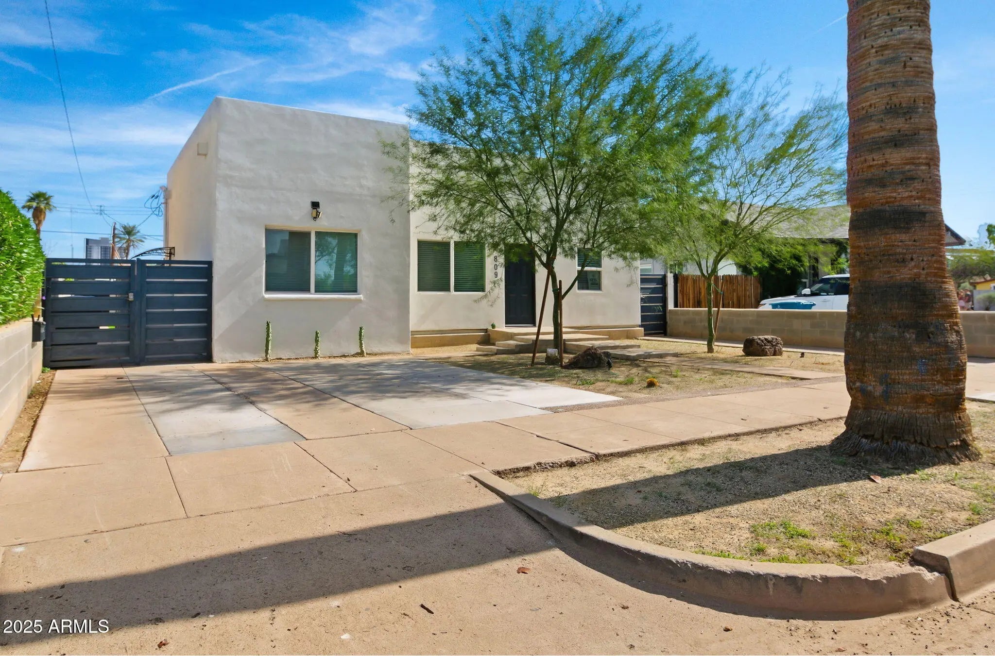 Photo of Listing #6945341