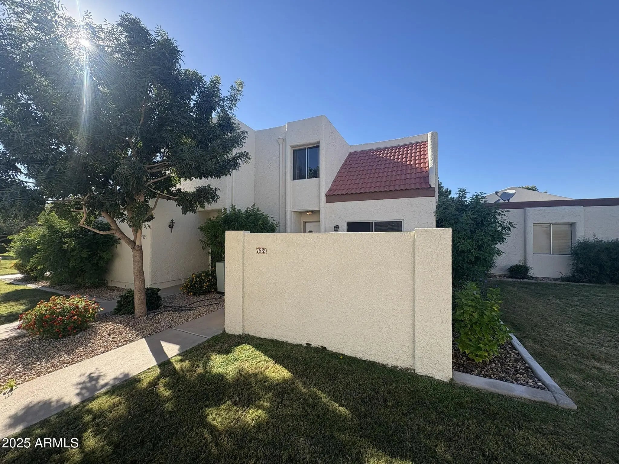 Photo of Listing #6946186